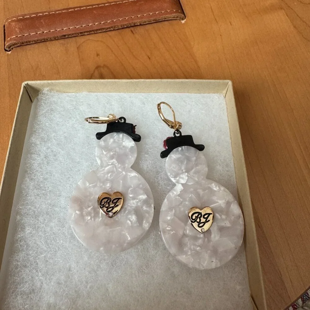 Betsey Johnson Snowman Drop Earrings w/Lever Backs